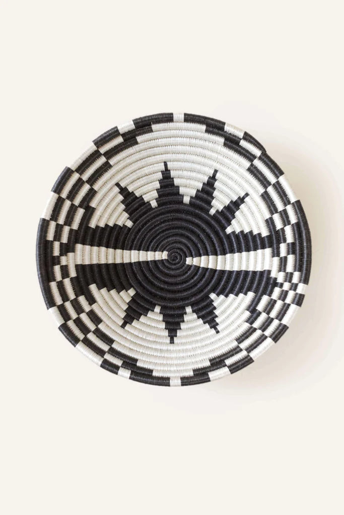Starburst Plateau Woven Basket