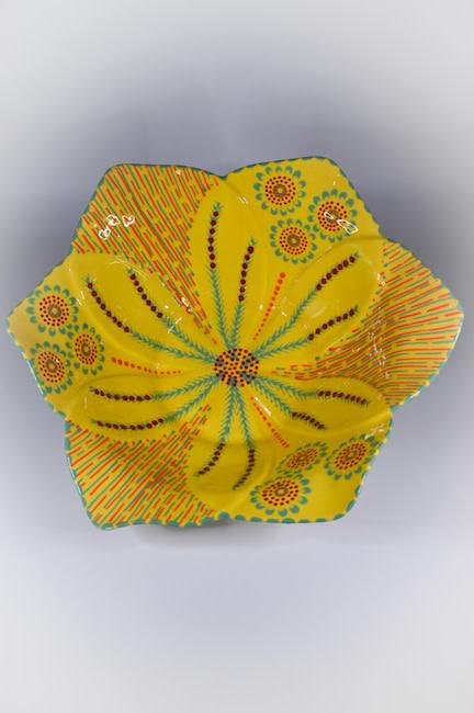 Tulip Salad Bowl Large 13.5"