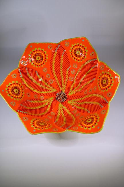 Tulip Salad Bowl Large 13.5"