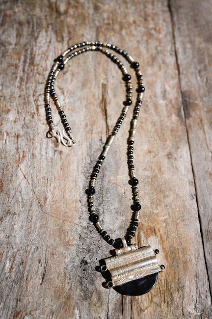 28" Tuareg Telhakimt Necklace